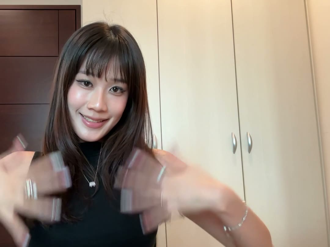 「開心」的臺灣手語示範